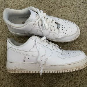 AIR FORCE 1 GENTLY WORN